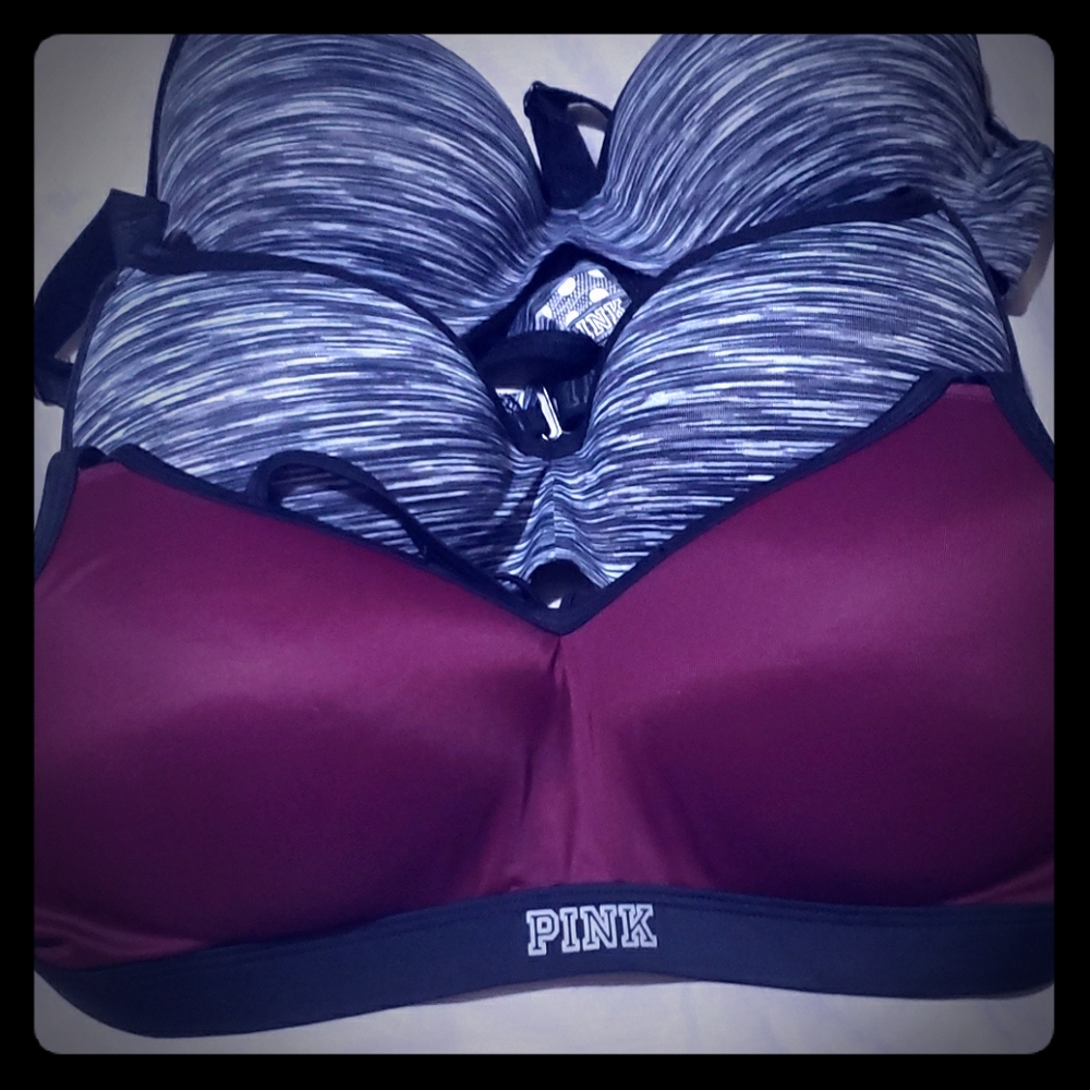Bundle of 2 Sports bras Plus 1 for free 💓